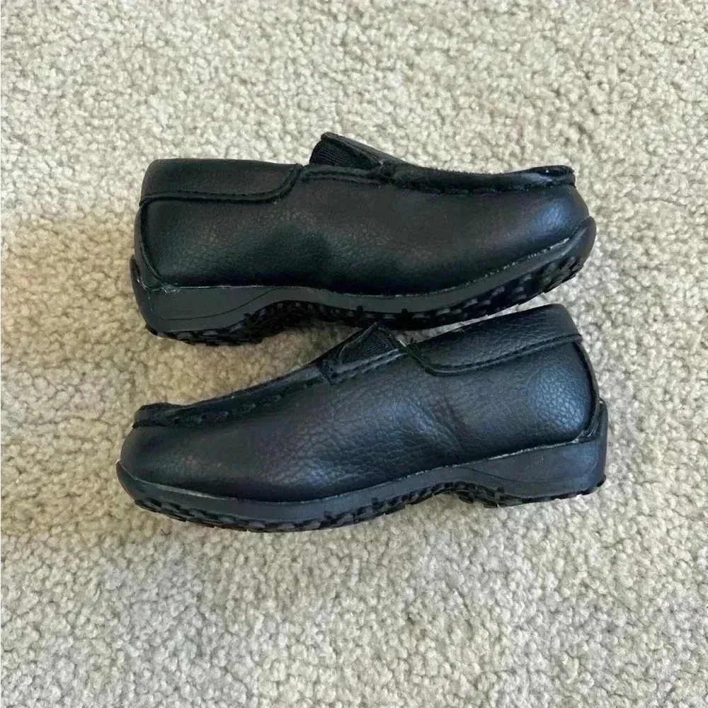 The Place black slip on non-marking loafers size 4